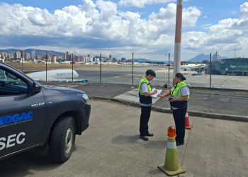 De agente AVSEC a supervisora, un ejemplo de superación laboral en La Aurora./Foto: DGAC.