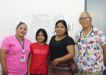 Hospital de Retalhuleu actúo con rapidez y compromiso atendiendo a menor de edad que se encontraba en estado delicado. (Foto: MSPAS)