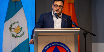 Viceministro de Comunicaciones, Fernando Suriano. / Foto: Conred.