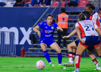 Ana Lucía Martínez se ubica como líder de asistencias en la Liga MX Femenil