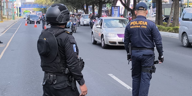 Las autoridades atribuyen esta disminución al fortalecimiento de los planes de seguridad implementados en el país. / Foto: Mingob.