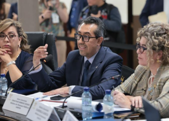 Gobierno busca proteger la economía frente al aumento de los combustibles