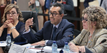 Gobierno busca proteger la economía frente al aumento de los combustibles