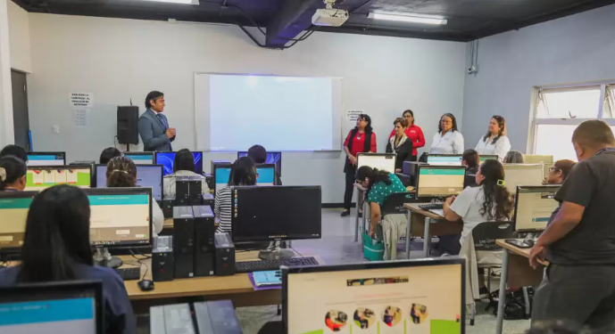 Personal de SBS y SOSEP se capacita en atención integral a distancia para personas con discapacidad