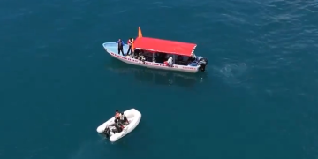 Encuentran cuerpo de hombre desaparecido en el lago de Atitlán. (Foto: Bomberos Voluntarios)