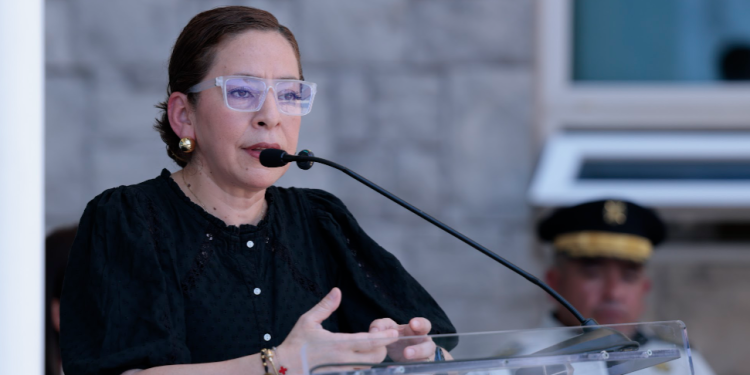 Norma Zea, ministra de Comunicaciones, en La Ronda Departamental, en Retalhuleu. / Foto: Alex Jacinto.