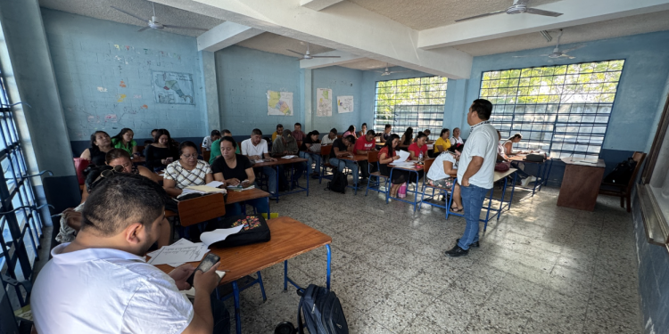 Realizan diplomado de habilidades lingüísticas del idioma maya "itza'". / Foto: ALMG.