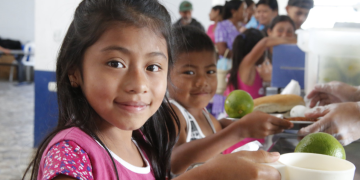 Comedores sociales fortalecen la seguridad alimentaria en el país./Foto: Mides.
