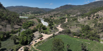 Avanzan los trabajos viales en San Carlos Alzatate, Jalapa. / Foto: Dickéns Zamora.