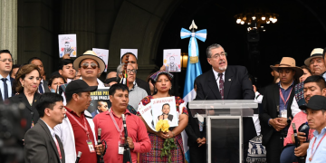 Presidente Bernardo Arévalo y autoridades de los 48 cantones de Totonicapán.