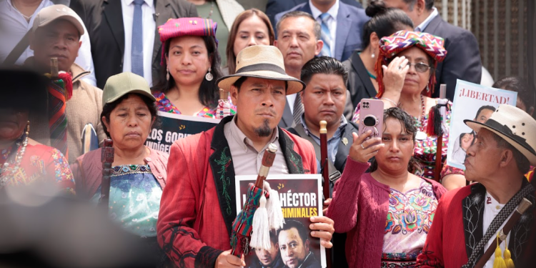 Exigen justicia por Luis Pacheco y Héctor Chaclán./Foto: Analí Camey.