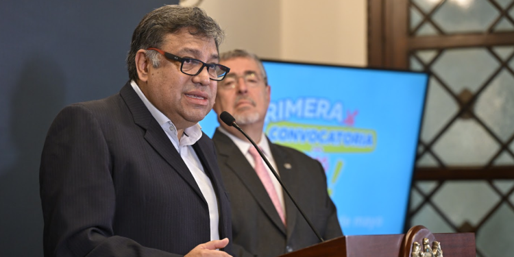 Secretario de Segeplan, Carlos Mendoza.