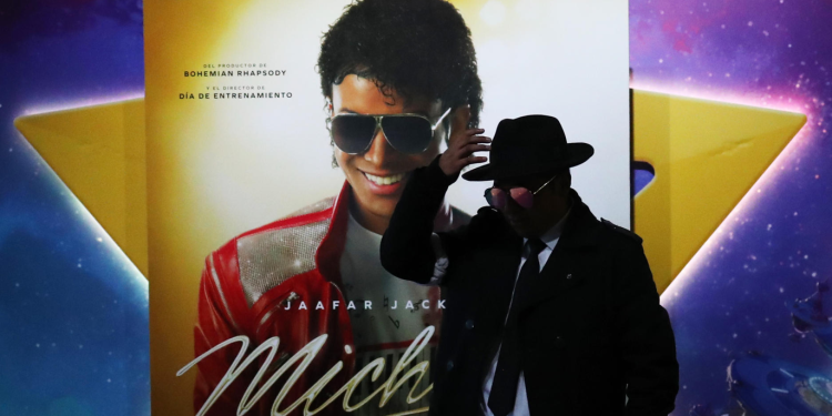 Michael Jackson irrumpe con fuerza en la taquilla global