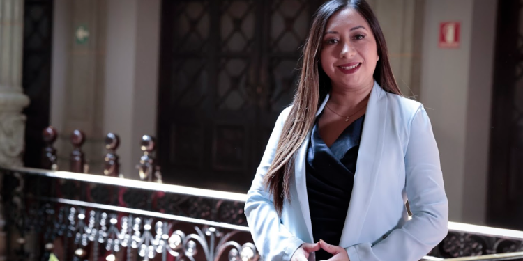 la directora de Atención al Consumidor (Diaco), Leslie Yvonne Tzicap González.