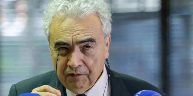 Fatih Birol, director de la Agencia Internacional de Energía, adevierte de grave crisis energética.