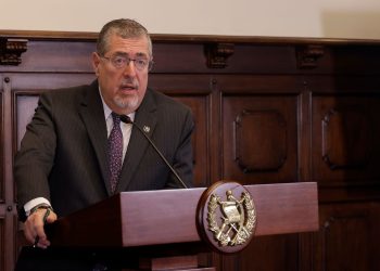 El presidente Bernardo Arévalo se pronuncia por aprobación del subsidio a los combustibles.