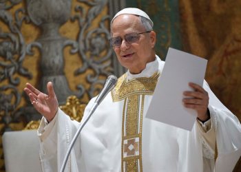 El papa pide rezar en Semana Santa “por las víctimas inocentes de la guerra”