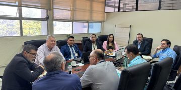 Mesa de Hidrocarburos coordina acciones y supervisión en gasolineras