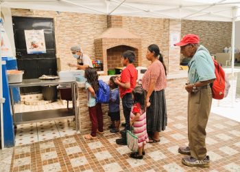 Por medio de los comedores sociales, el Mides garantiza una atención adecuada, equitativa y controlada. (Foto: Mides)
