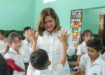 Con la incorporación de los cinco nuevos clubes en El Progreso, se llegó a 120 instalados en 19 departamentos del país. (Foto: Vicepresidencia)