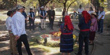 Ceremonia maya marcó el inicio de la gestión del ministro de Cultura y Deportes, Luis Méndez Salinas. (Foto: MCD)