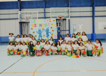 350 niñas, niños y adolescentes mostraron su talento y corazón en el primer encuentro de gimnasia rítmica. / Foto: SBS.