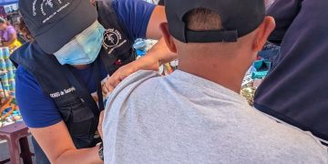 Vacunación contra el sarampión el 22 de abril en Santiago Sacatepéquez. / Foto: MSPAS.