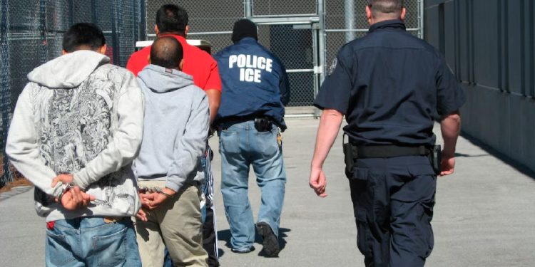 La oficina migratoria en Miami (ICE), incrementa significativamente los arrestos de migrantes en Miami.