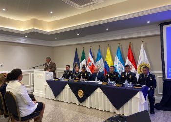 El curso reúne a representantes de Paraguay, Honduras, Colombia, Costa Rica y México, quienes participan de manera presencial. / Foto: PNC