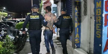 El hombre tenía una orden de captura activa. / Foto: PNC.