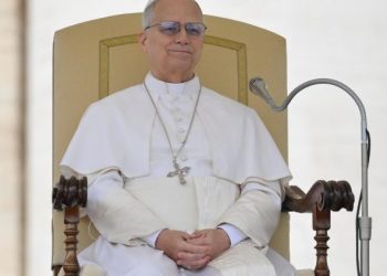 Durante su viaje por África el papa León XIV se refiere a la concentración de la tecnología.