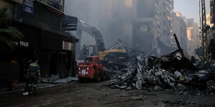 Israel continúa lanzando ataques contra el Líbano, luego de que se acordara alto el fuego con Irán.