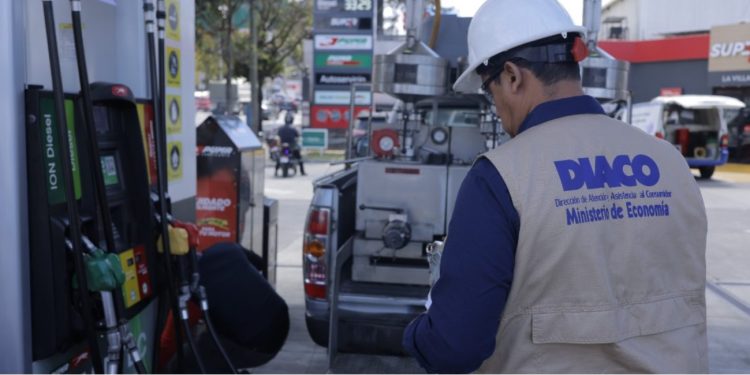 La Diaco hará superviciones a estaciones de servicio con base en la tabla de precios de referencia