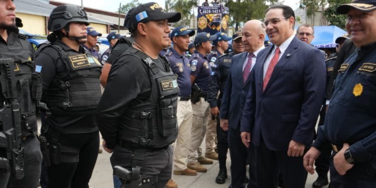 La gestión de Villeda ha estado marcada por una ofensiva sostenida contra la delincuencia común y el crimen organizado. / Foto: Mingob