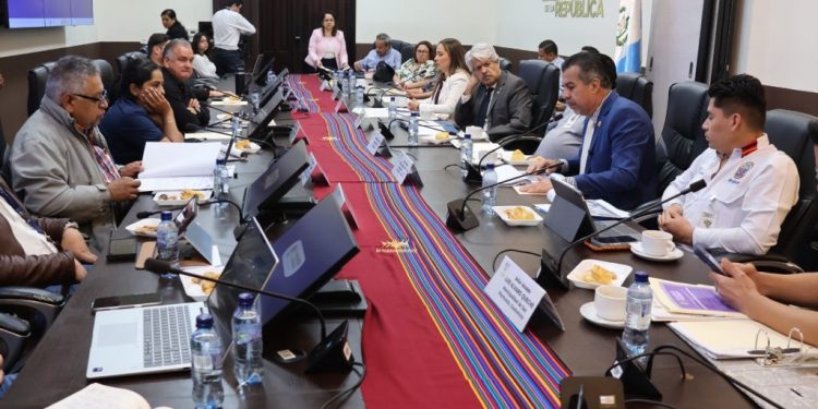 Mesa Técnica de Movilidad avanza en coordinación interinstitucional para fortalecer la red vial