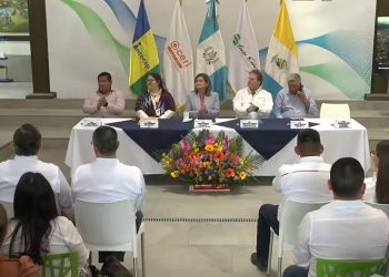 vicepresidenta Karin Herrera encabezó la inauguración del programa Oportunidades para Jóvenes Líderes en el municipio de Esquipulas. / Foto: Video