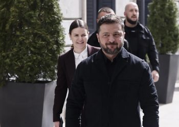 El presidente de Ucrania, Volodímir Zelenskis, pedirá a la Casa Blanca información sobre alto el fuego acordado con el gobernante ruso.