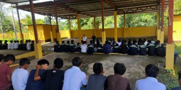 Impulsan liderazgo juvenil en El Asintal mediante formación sobre Consejos de Desarrollo