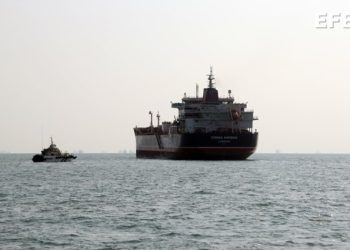 Vuelve la tensión a Oriente Medio: Irán cierra Ormuz y Trump amenaza con nuevos ataques