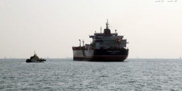 Vuelve la tensión a Oriente Medio: Irán cierra Ormuz y Trump amenaza con nuevos ataques