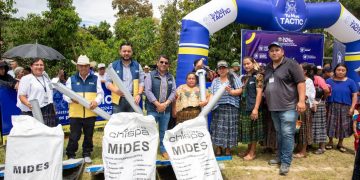 Alta Verapaz impulsa el bienestar familiar con entrega de estufas mejoradas en Tactic