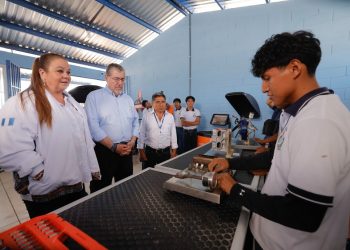 Presidente Arévalo reitera que la educación publica avanza con mejores oportunidades para la juventud