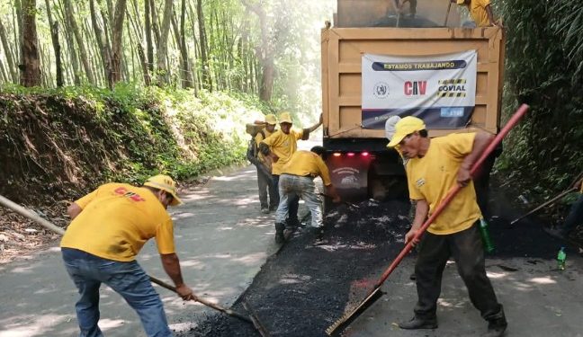 Covial interviene ruta entre Cuyotenango y San Martín Zapotitlán con trabajos de mantenimiento vial