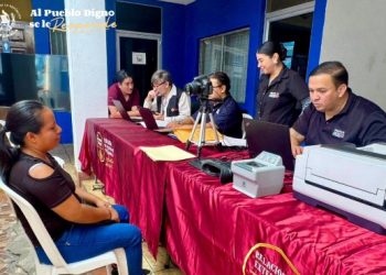 Jornada Móvil de Consulado facilita trámites a comunidad mexicana en Escuintla
