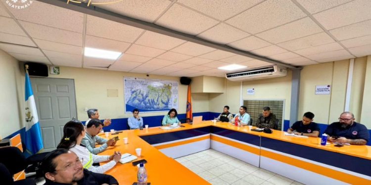 Seguimiento de acciones para la prevención emergencias en puntos críticos del río San Cristobal en Escuintla