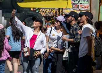 Comparten recomendaciones para vivir en familia los cortejos procesionales en el Centro Histórico