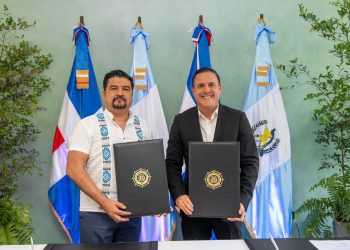 Guatemala y República Dominicana suscriben acuerdo para la cooperación portuaria. / Foto: Sistema Portuario Nacional.
