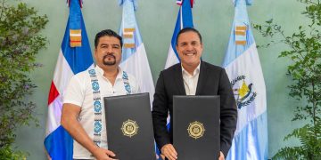 Guatemala y República Dominicana suscriben acuerdo para la cooperación portuaria. / Foto: Sistema Portuario Nacional.