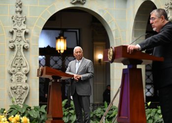El presidente del Consejo Europeo, António Costa, durante conferencia de prensa junto al presidente Álvaro Arévalo. /Foto: Byron de la Cruz