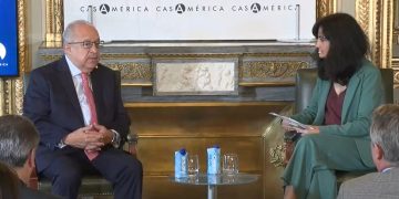 El canciller Carlos Ramiro Martínez, durante su viaje de trabajo a Madrid, confirma participación del presidente Arévalo en la XXX Cumbre Iberoamericana.